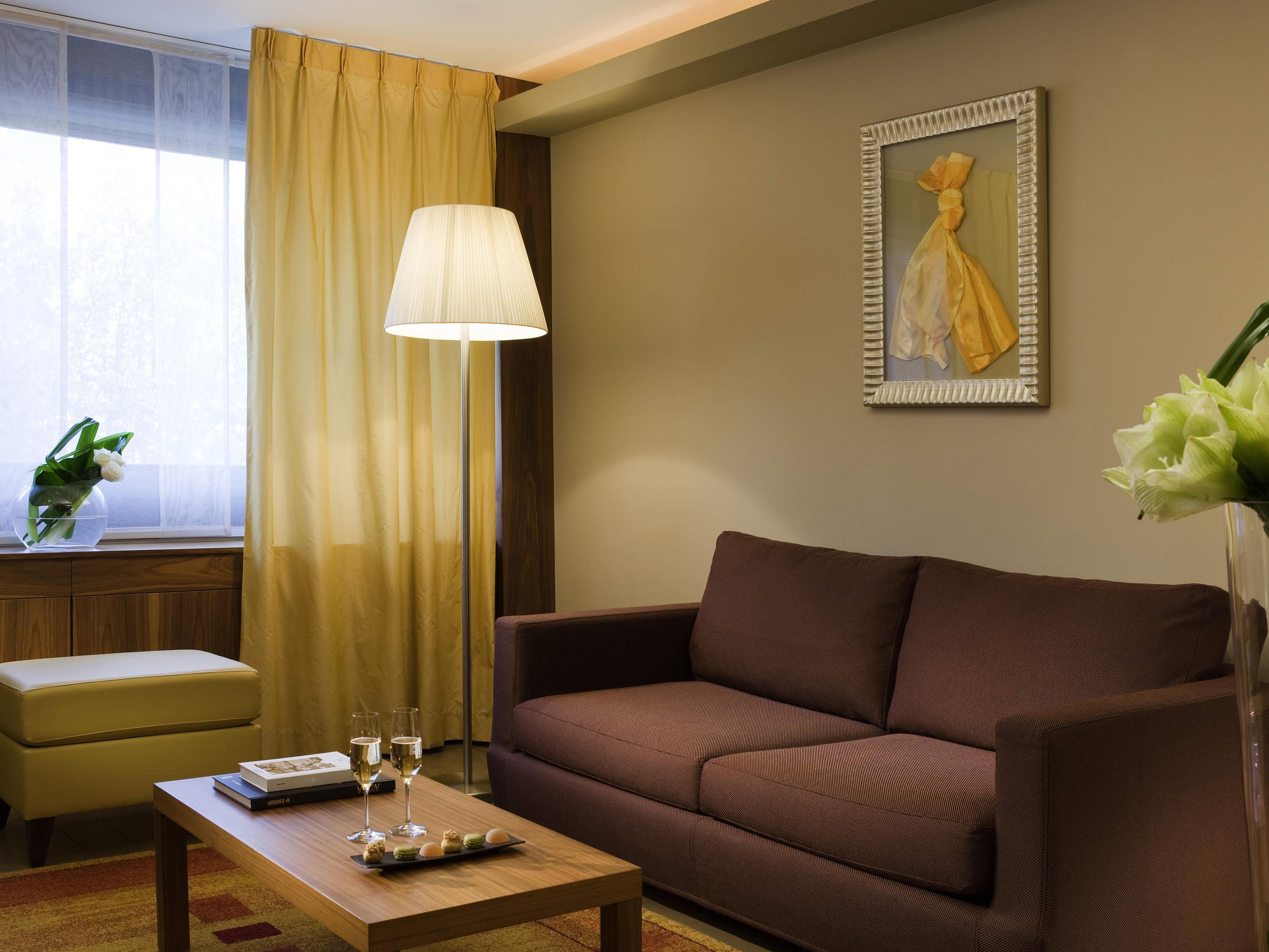 Sofitel Lyon Bellecour Hotel Exterior foto A living room