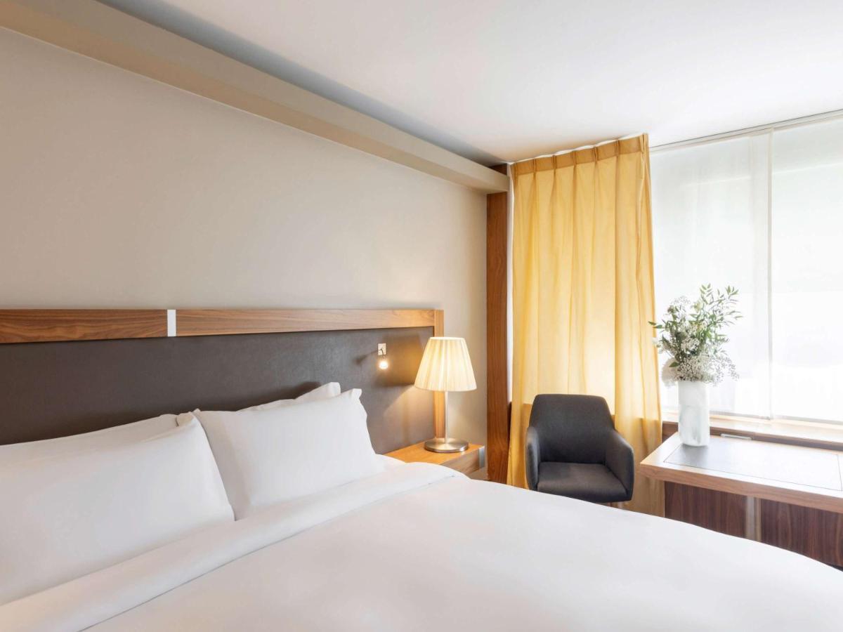 Sofitel Lyon Bellecour Hotel Exterior foto A room at the hotel