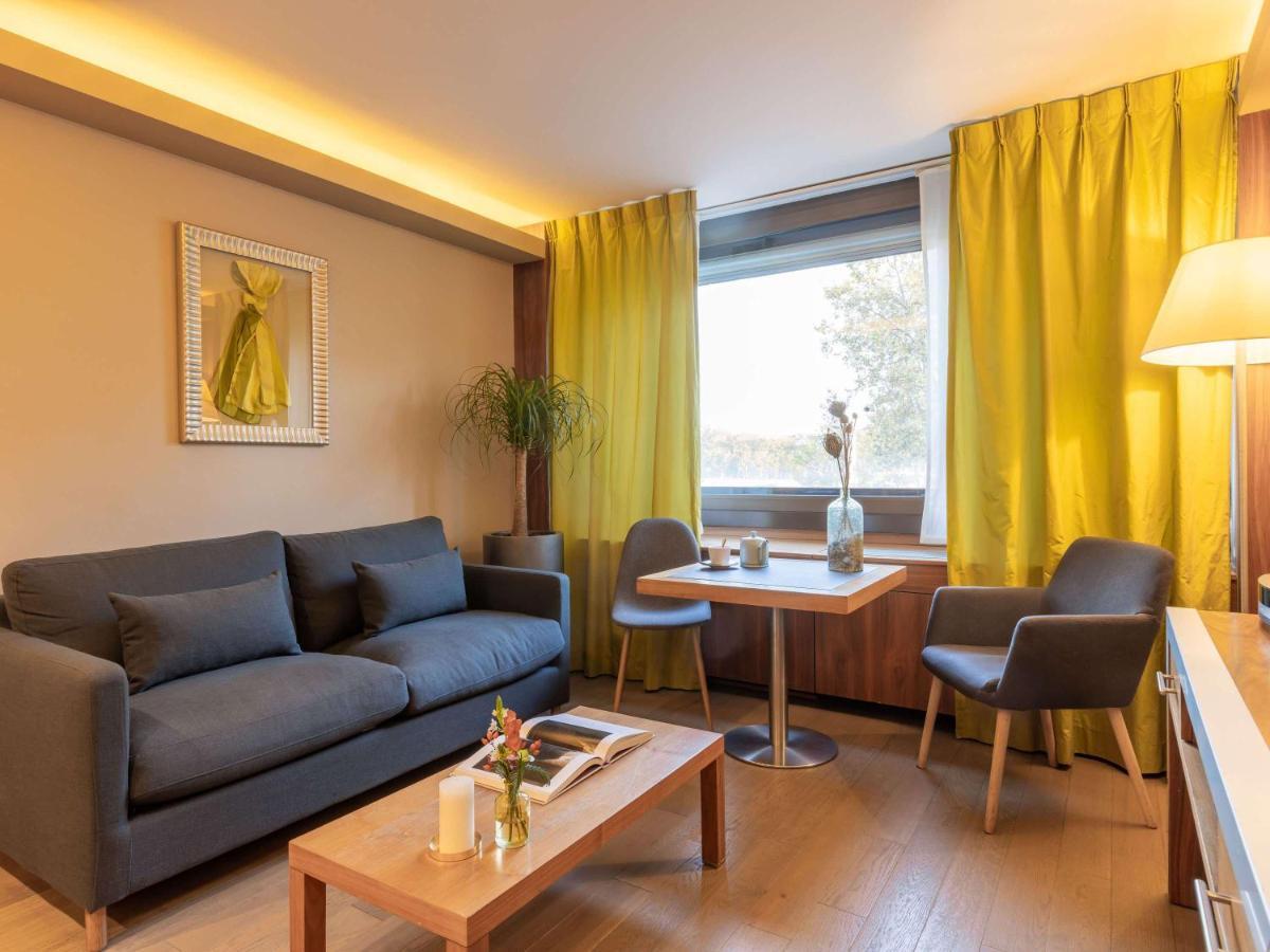 Sofitel Lyon Bellecour Hotel Exterior foto A typical apartment at the residence