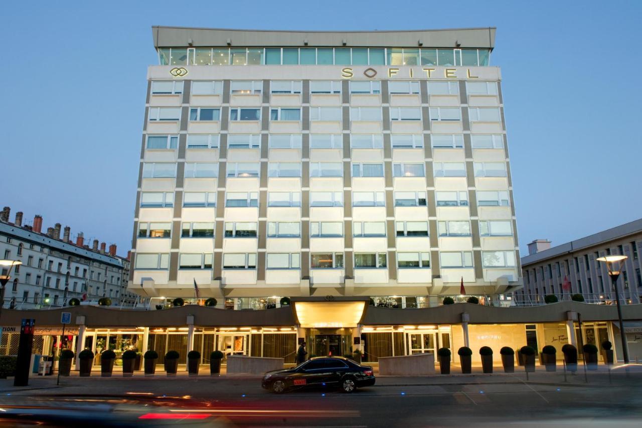 Sofitel Lyon Bellecour Hotel Exterior foto The hotel in 2011